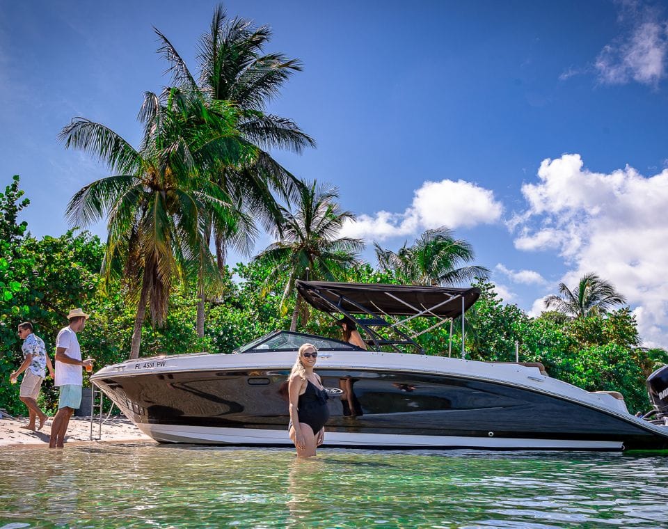 captain-m-boat-rentals-giant-comfort-boat-1-rent-a-boat-miami captain-m-boat-rentals-giant-comfort-boat-1-rent-a-boat-miami